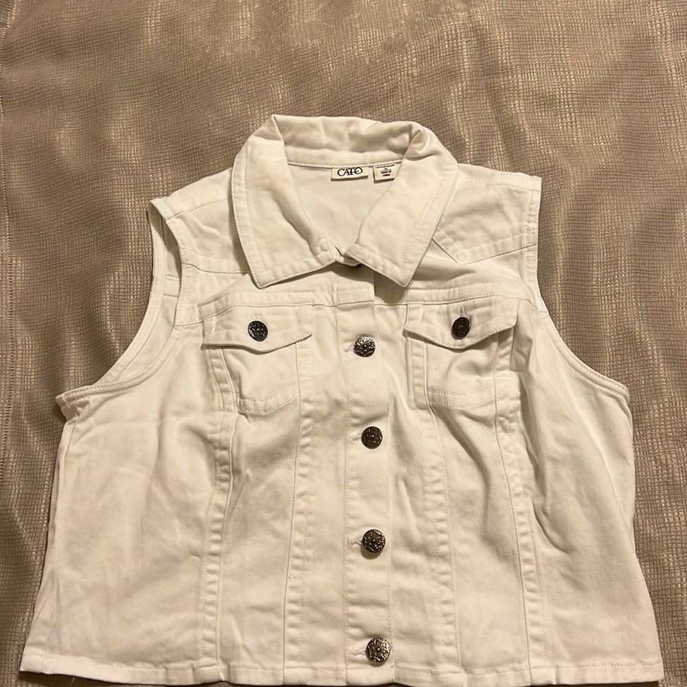 Preloved Cato white denim